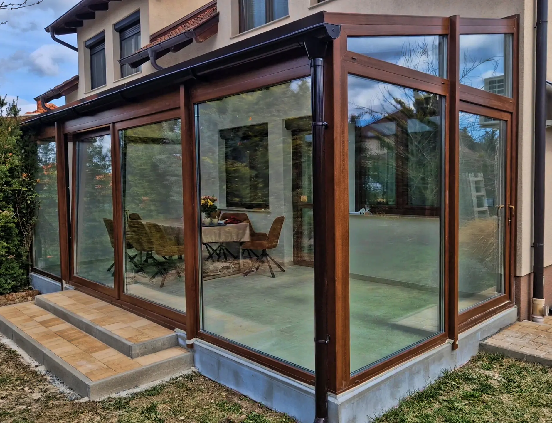 Teraszbeépítés a Caribi Télikert Kft. kínálatában